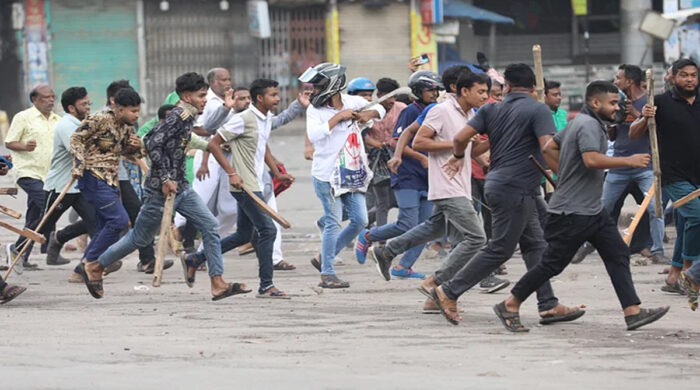বগুড়ায় সংঘর্ষ
