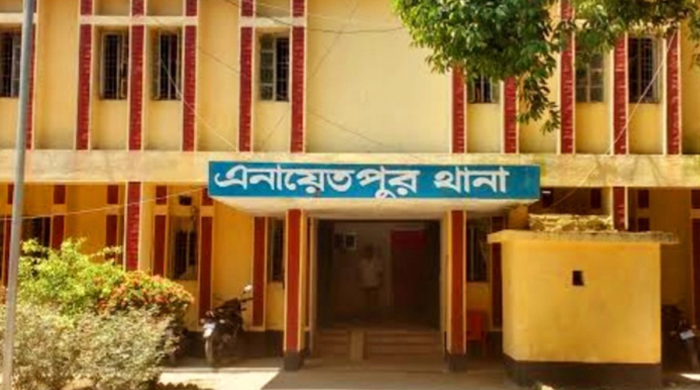 সিরাজগঞ্জের এনায়েতপুর থানায় ঢুকে ১৩ পুলিশ সদস্যকে হত্যা
