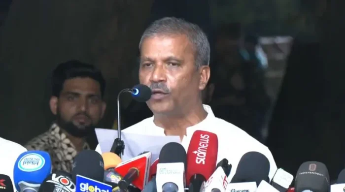 অন্তর্বর্তী সরকারের আইন উপদেষ্টা আসিফ নজরুল।